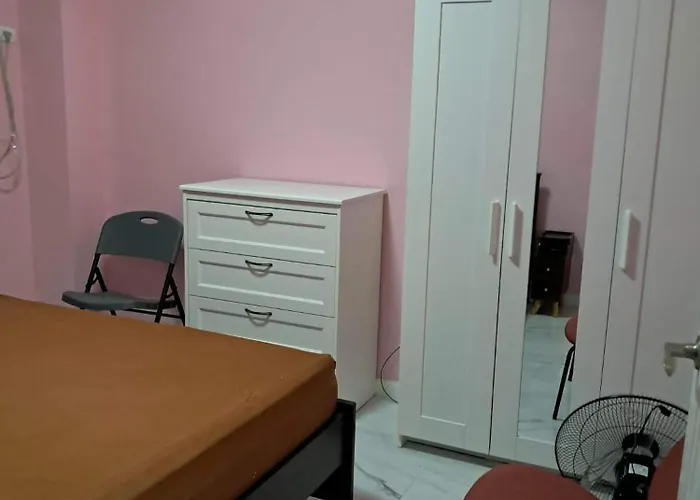Cation, Luxury Fully Furnished With Pool Apartment Manila