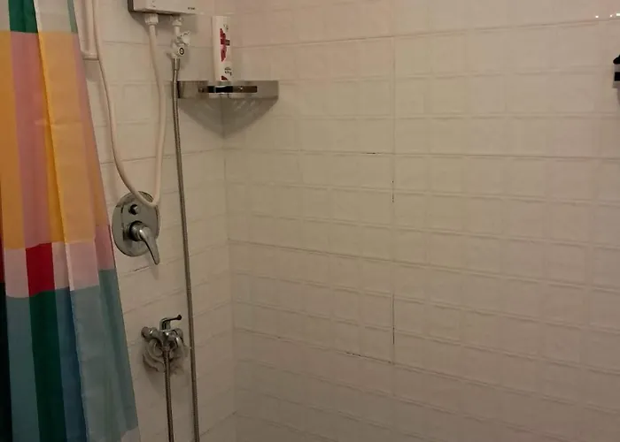 Apartment Cation, Luxury Fully Furnished With Pool Manila